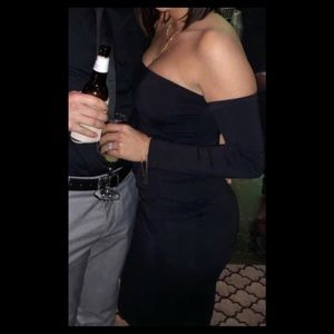 Black off the shoulder long sleeve midi dress